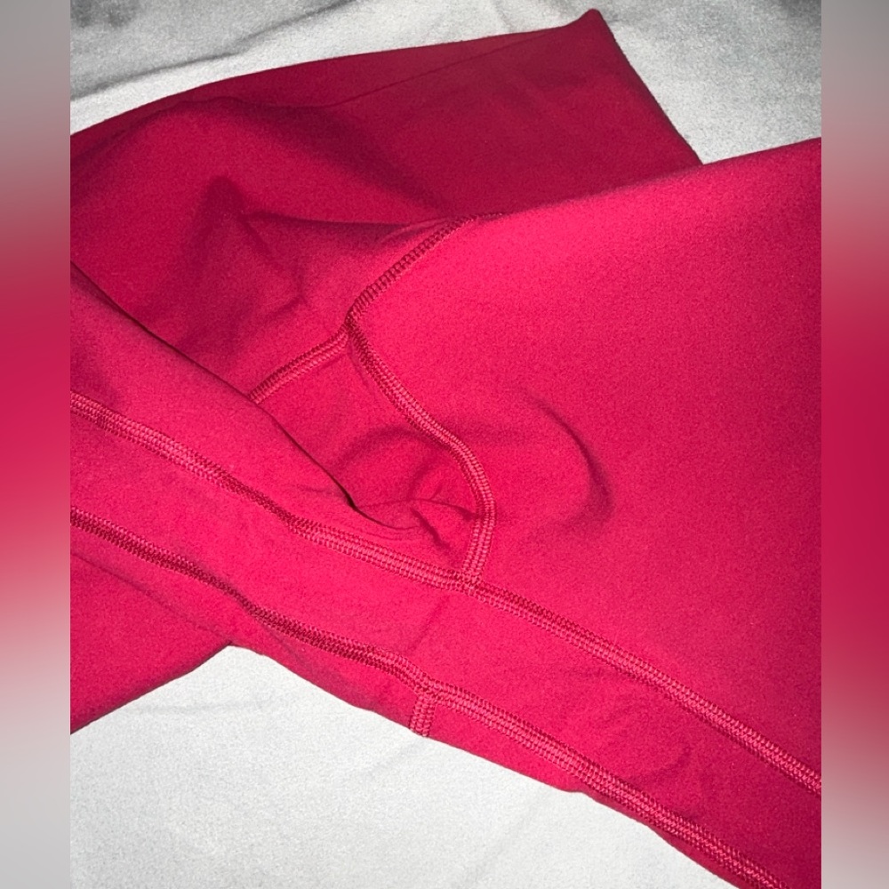 Align 25” - Ruby Red - Size 4 - Picture 4 of 7